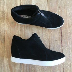 BLONDO Black Suede Waterproof Hidden Wedge Ankle Bootie Top Zipper Size 9M
